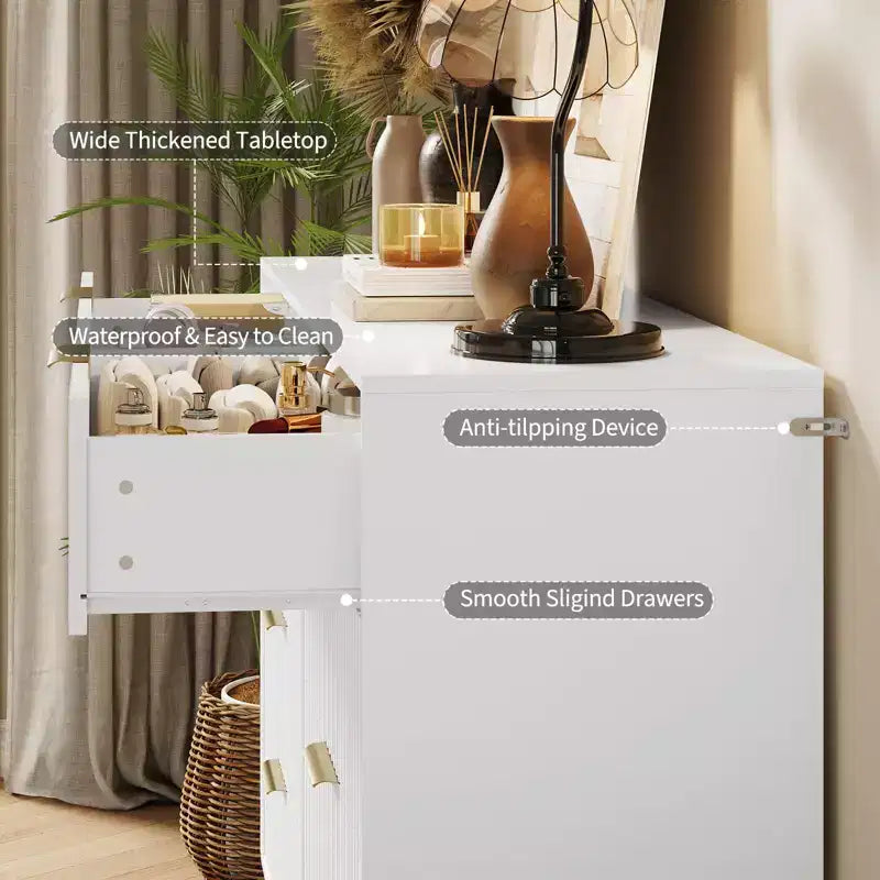 Modern Wood Dresser with 8 Fluted Drawers, Large Storage Chest with Metal Handles, Anti-Tip Bedroom Dresser for Bedroom, Living Room, Hallway